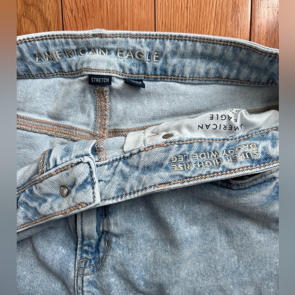 AE Dreamy Drape Stretch Super High-Waisted Baggy Wide-Leg Jean size 12 x short - Picture 6 of 8